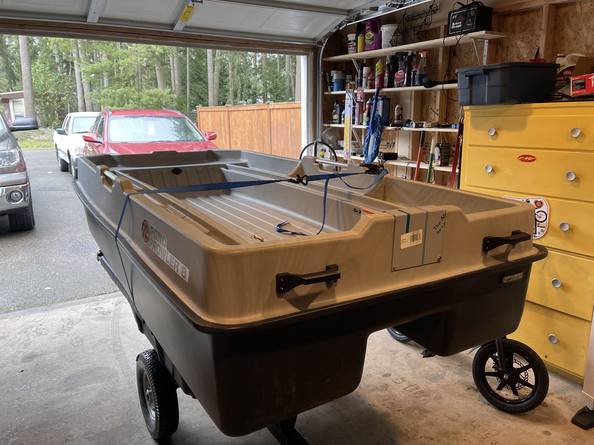 Bass pro Shops Pond Prowler Boat for Sale in Lacey, WA OfferUp