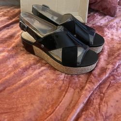 New women, UGG, sandals size 8 