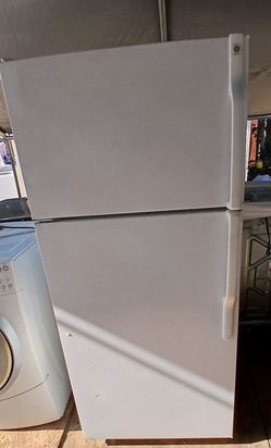 Refrigerador GE Everything Works 2-month Warranty Delivery Instalación Available