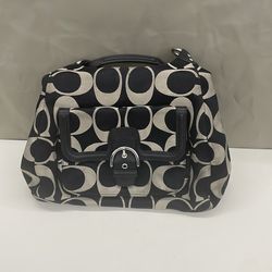 Brown  Black Coach Purse . Item No 742 (Shopgoodwill )