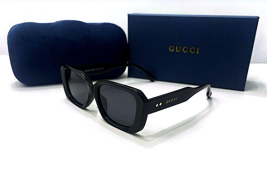New GUCCI Square Black