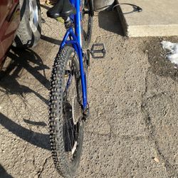 Mountainn Bike With Lock