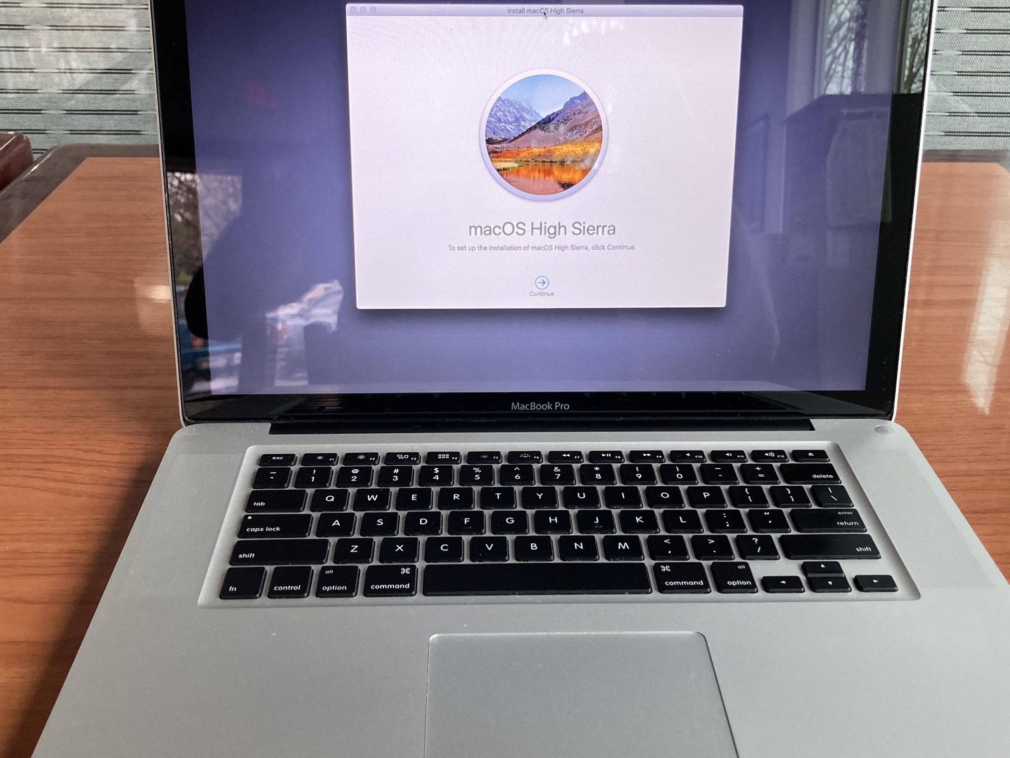 Apple MacBook Pro 15-inch, Early 2011, 2GHz i7, 8GB 500GB