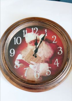 CHRISTMAS SANTA CLOCK
