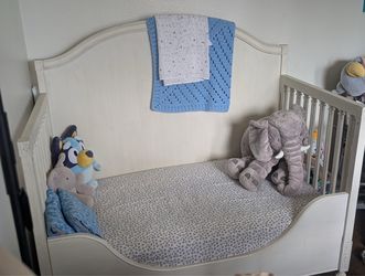 Crib/toddler bed