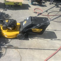 21 in. 150cc Briggs and Stratton 625ex Engine Rear Wheel Drive 2-in-1 Gas Self Propelled Walk Behind Lawn Mower