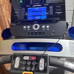Life Fitness Treadmill T5