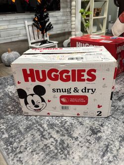 Huggies Snug & Dry size 2. (100 count)