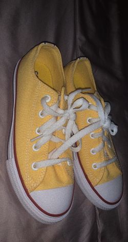 Convers Size 2 New New