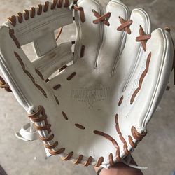 Easton Fastpitch Professional Series 11.5