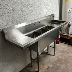 STAINLESS STEEL SINK 