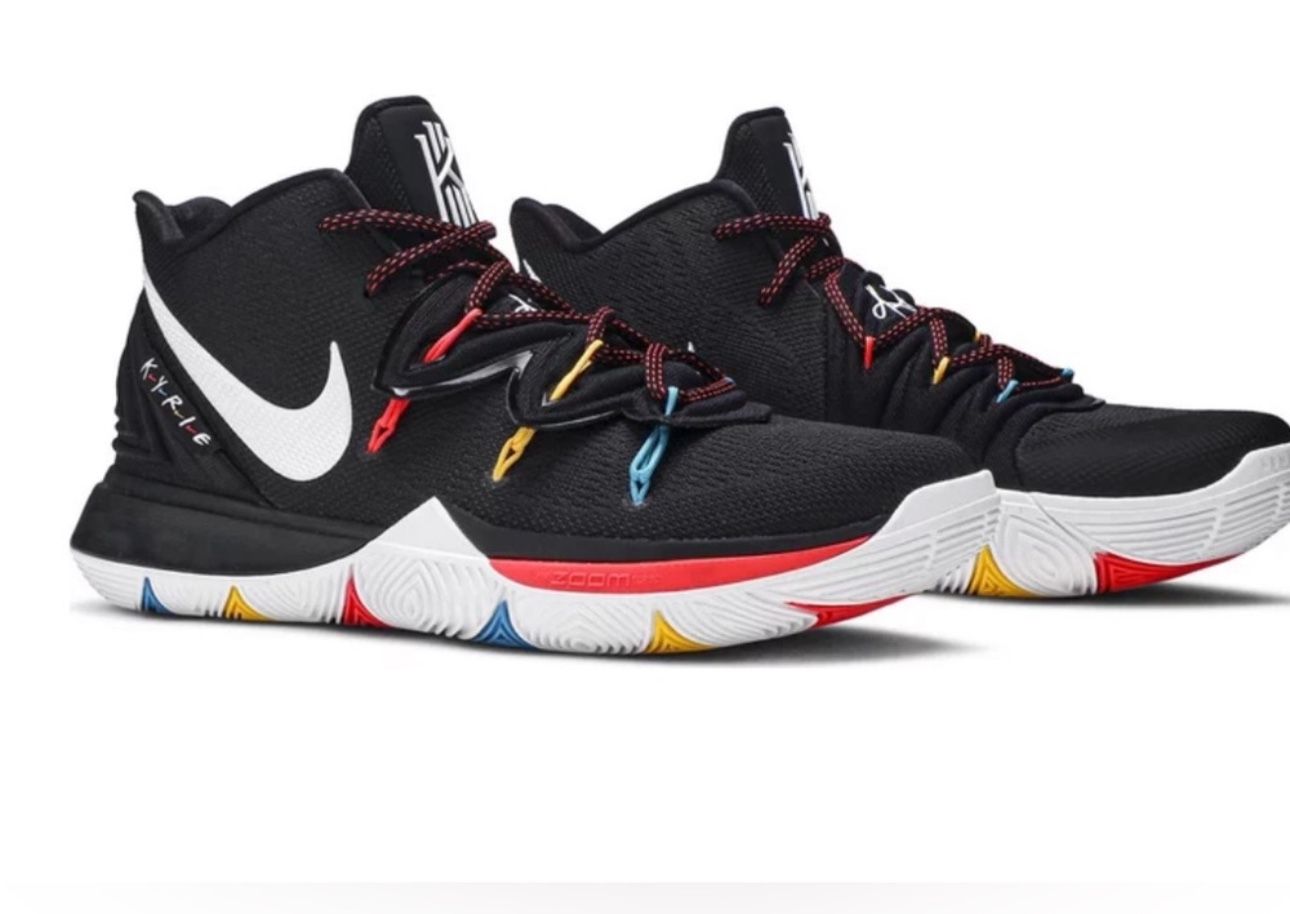 Size 10 Nike Kyrie 5