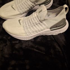 Nike Women's  Phantoms
