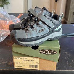 Keen Toddler Waterproof Shoes (NEW)