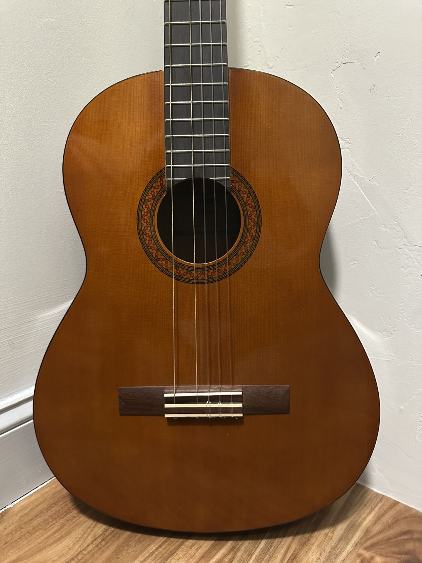 Yamaha C40 Acoustic Guitar 