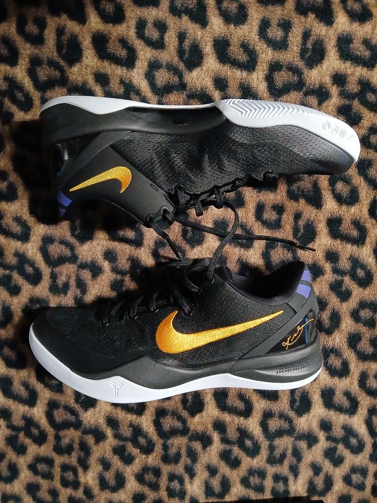 Nike Kobe 8 (Size 10)