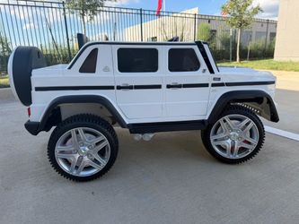 Mercedes-Benz Maybach G650S 12V Ride-On Car – Excellent Condition