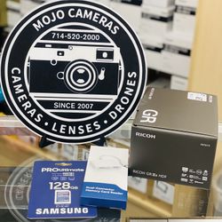 Ricoh GR IIIx HDF Bundle