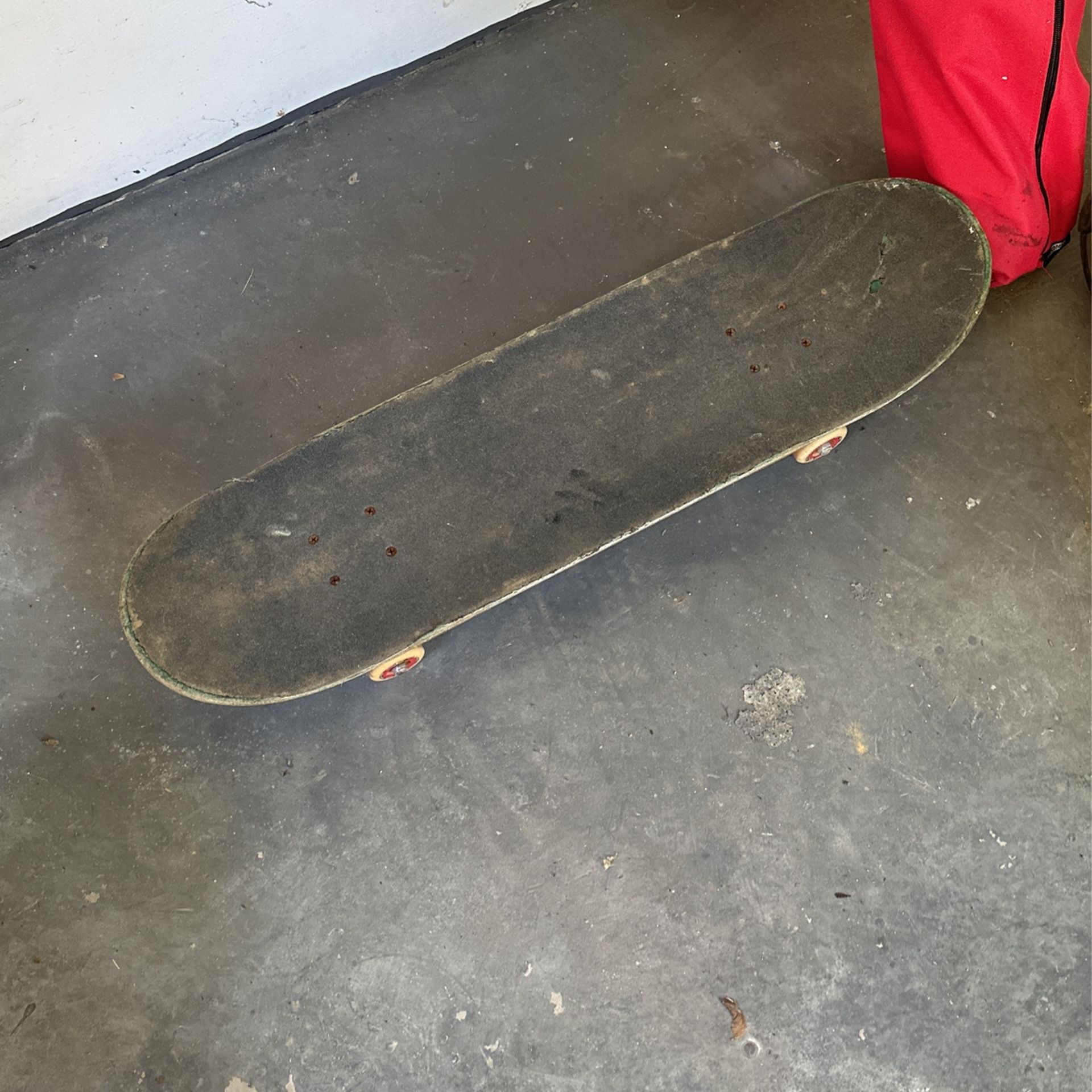 Skateboard