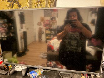 40” TV