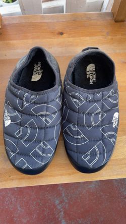slippers The North Face