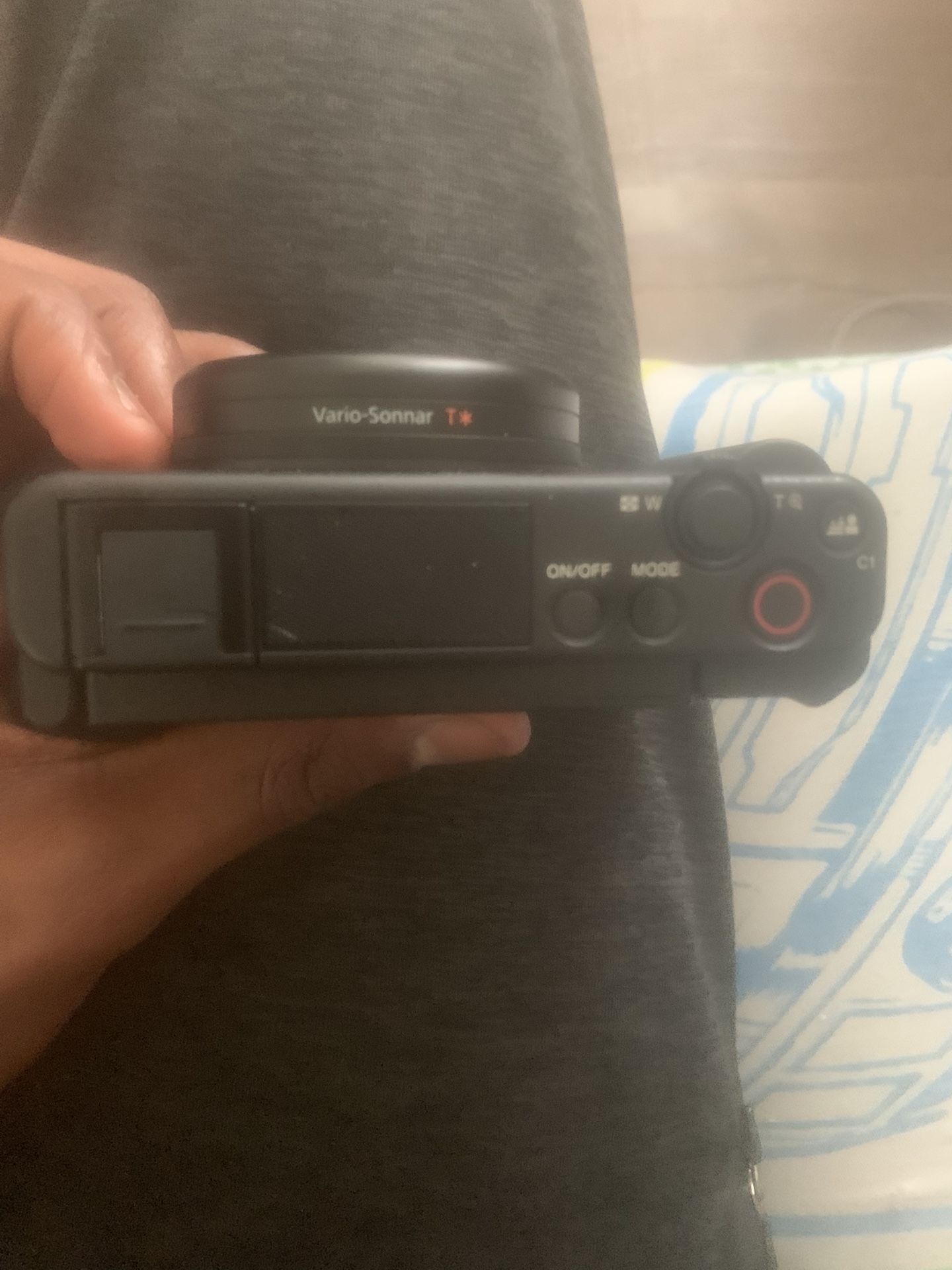 Sony - ZV-1F Vlogging Camera