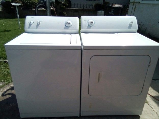 Kenmore Super Capacity Washer And Gas Dryer 