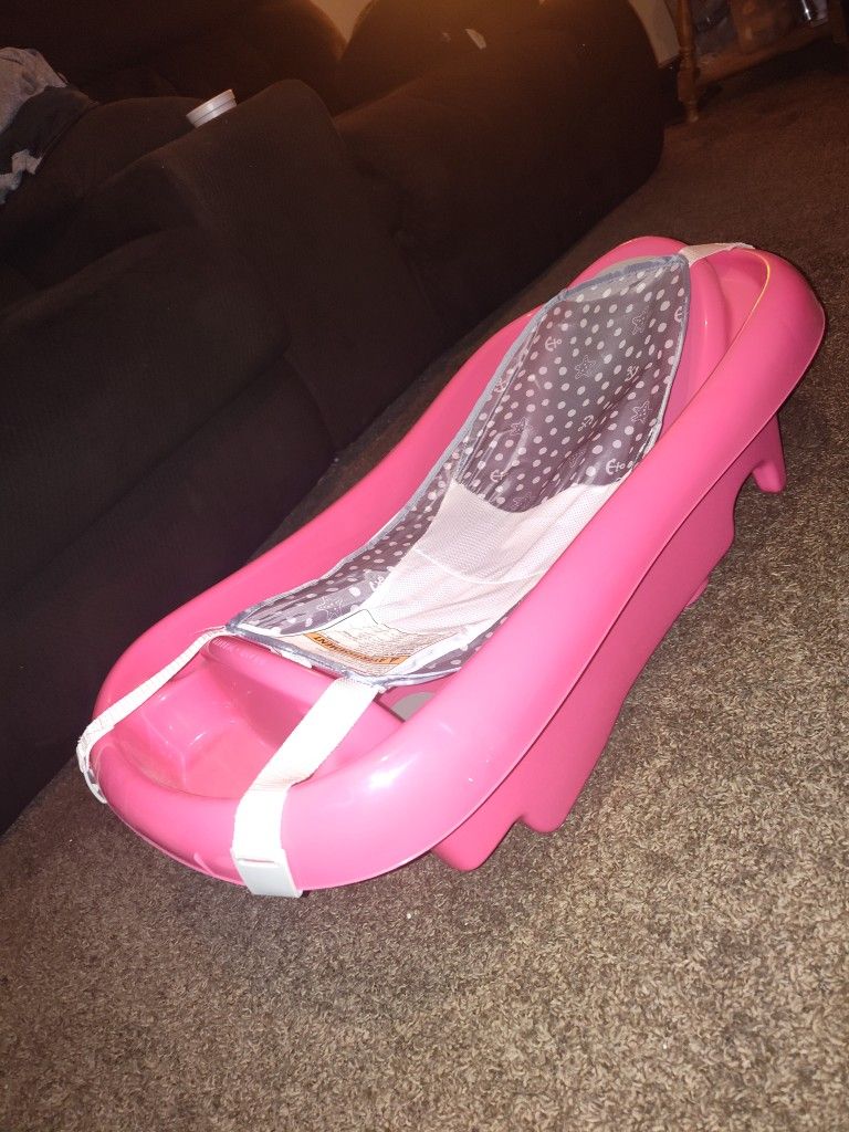 Brand New Pink Baby Bath With Hammock
