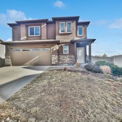 COMFORTABLE FAMILY HOME 