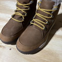 Women’s North Face Boot