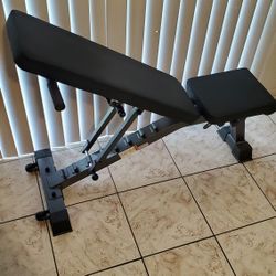 Weight Bench - Gym Quality!!