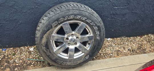 Oem jeep 18in wheel