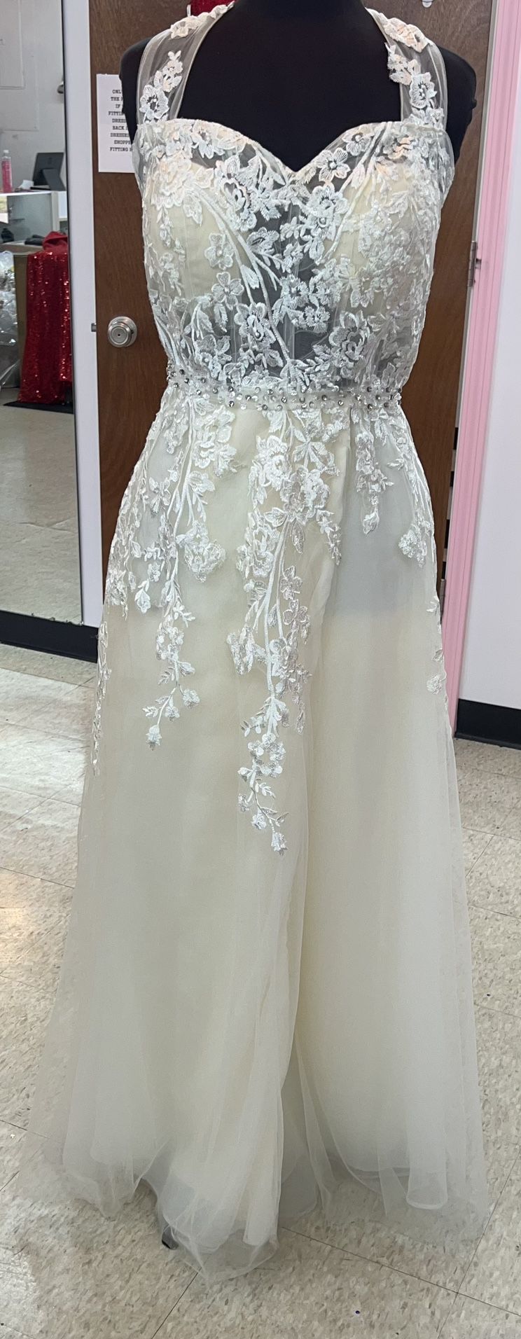 New With Tags Size 14 Wedding Dress $151