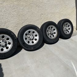 2011 Chevy Silverado Wheels