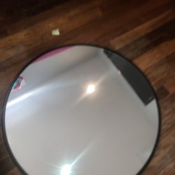 Black Round Mirror 