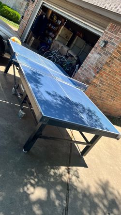 Ping pong table