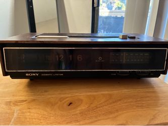 vintage Sony Digimatic Litetime flip clock radio