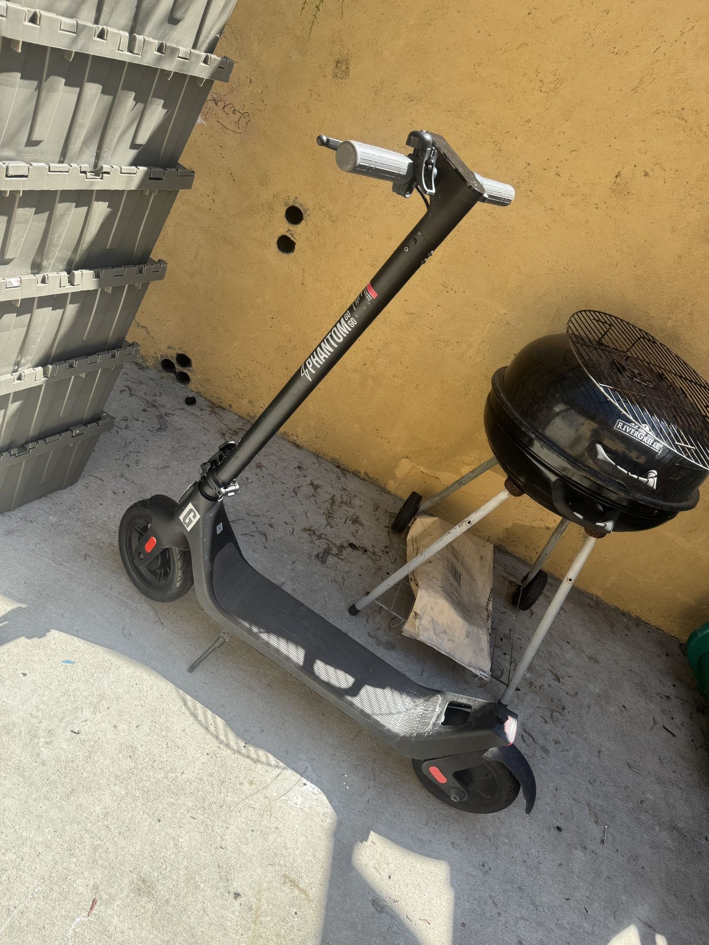 Electric scooter