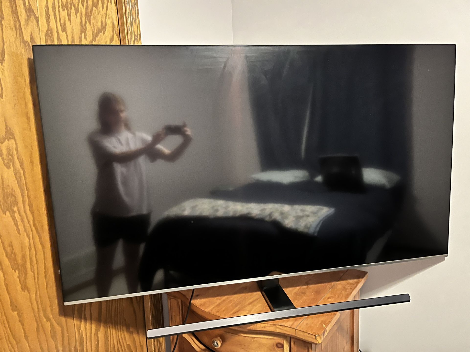 Samsung LED 65in Tv And Surround Sound System