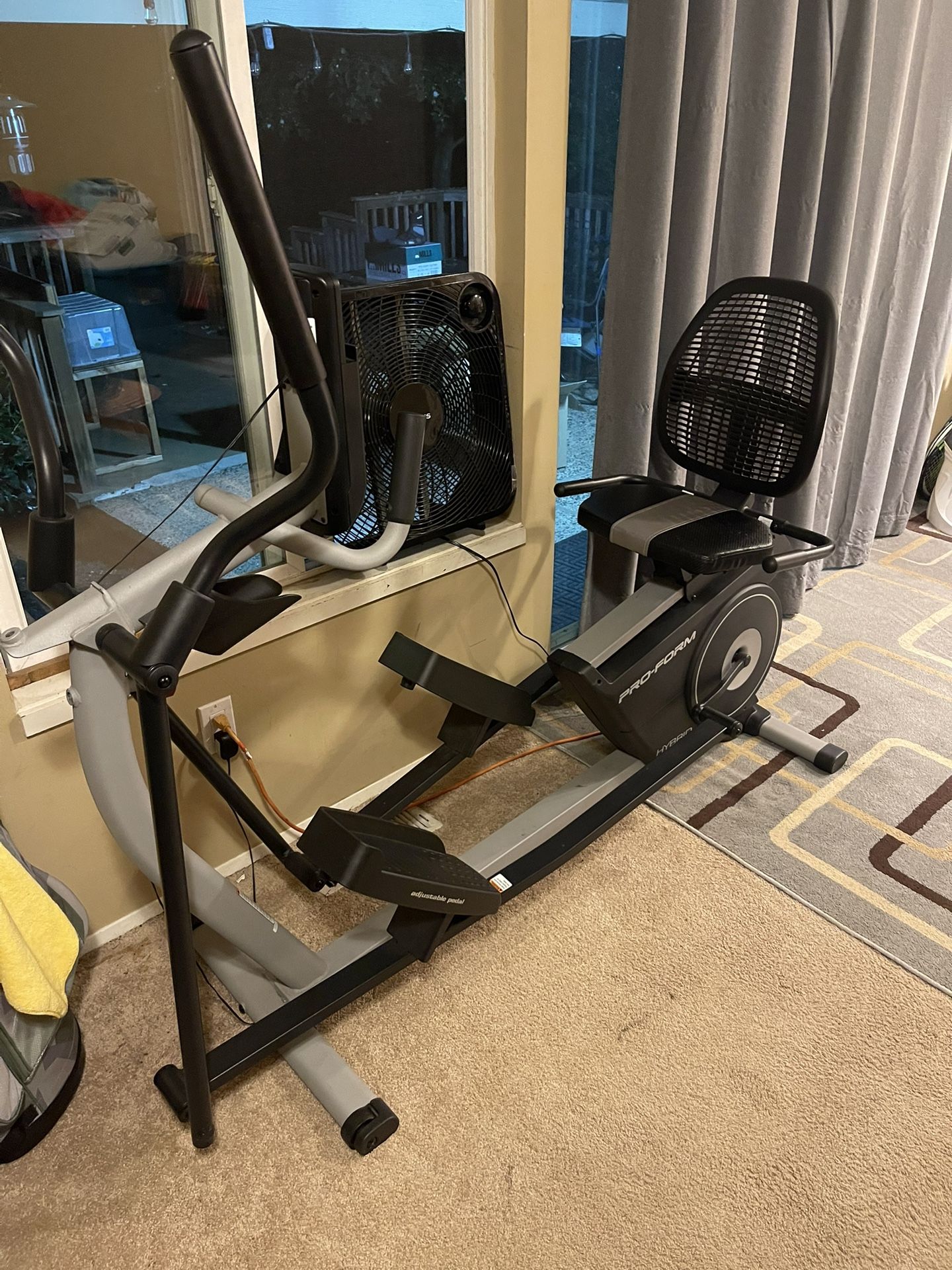 Preform Hybrid Elliptical Trainer And Recumbent Bike