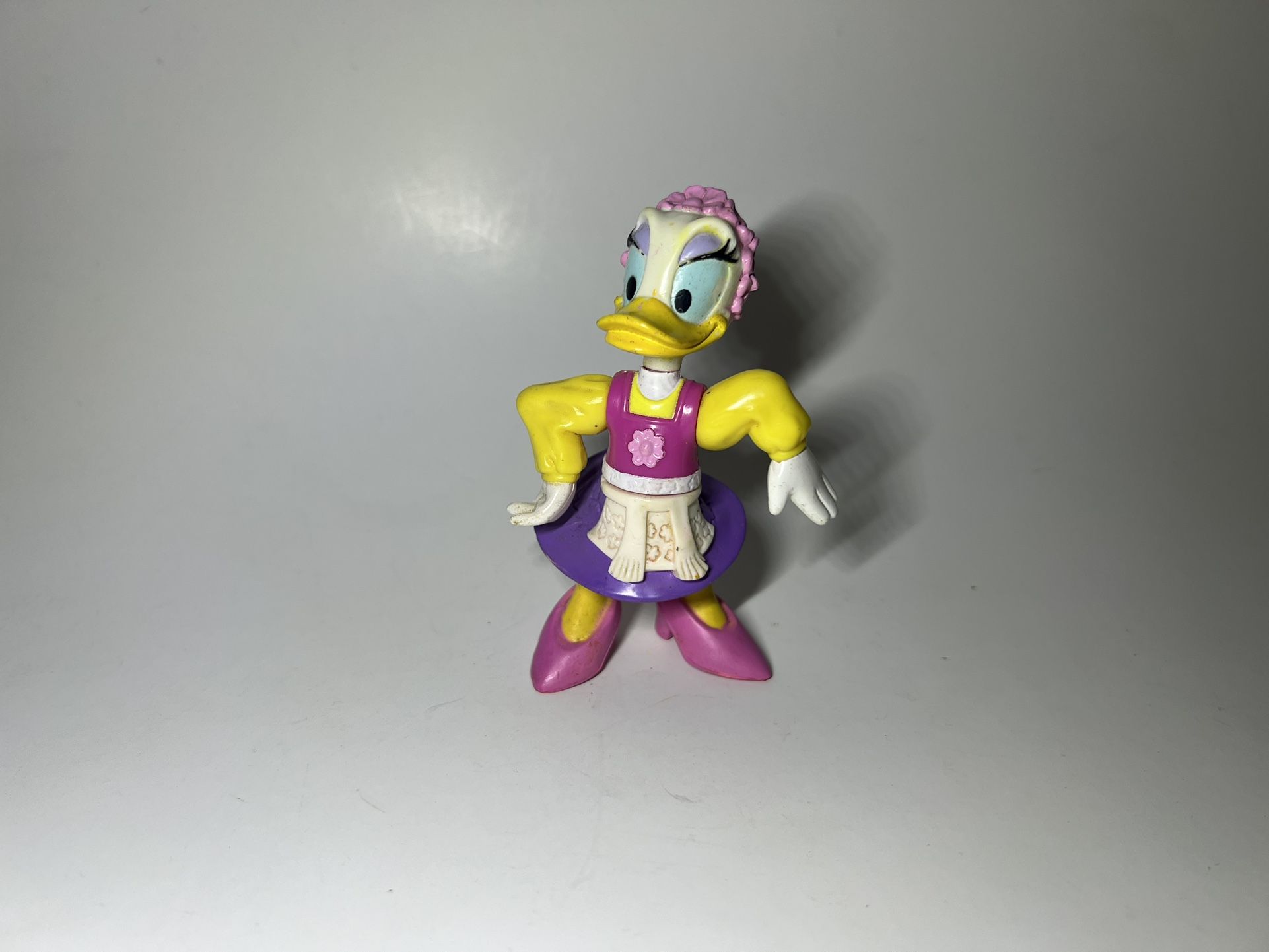Vintage VTG 1993 Walt Disney World Epcot Center Daisy Duck Germany Figure