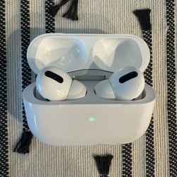 AirPods Pro (model A2084)