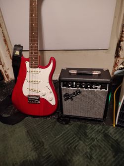 Fender Squire Strat Volcano Red  Fender Squire Frontman 10G Power Amp Braided  cord