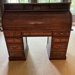 Roll top desk 
