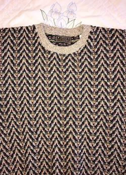 Open Country knitted sweater. Large