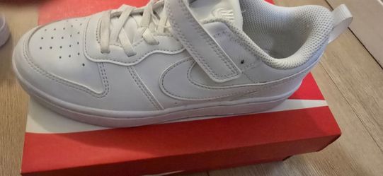 Nike kids shoes size 3