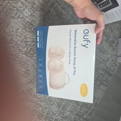 This baby breast pump can also be used via your phone. It's brand new, in its box, and unused.