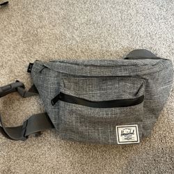 Herschel Waist Pack Fanny Pack Hip Bag Zipper Seventeen 3.5 Liter New 