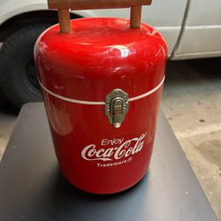 Coca Cola Collectible 6 Pack Cooler