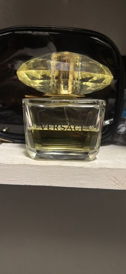 Versace yellow diamond
